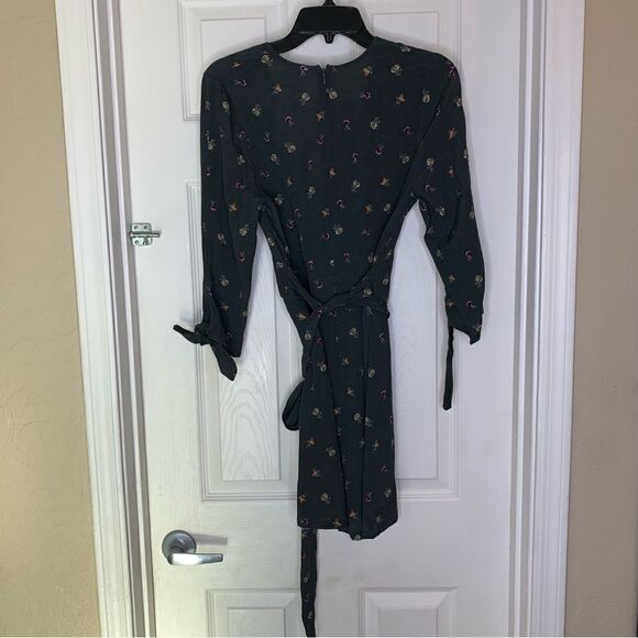 Skylar + Madison Floral Dress Size Large - Picture 11 of 14